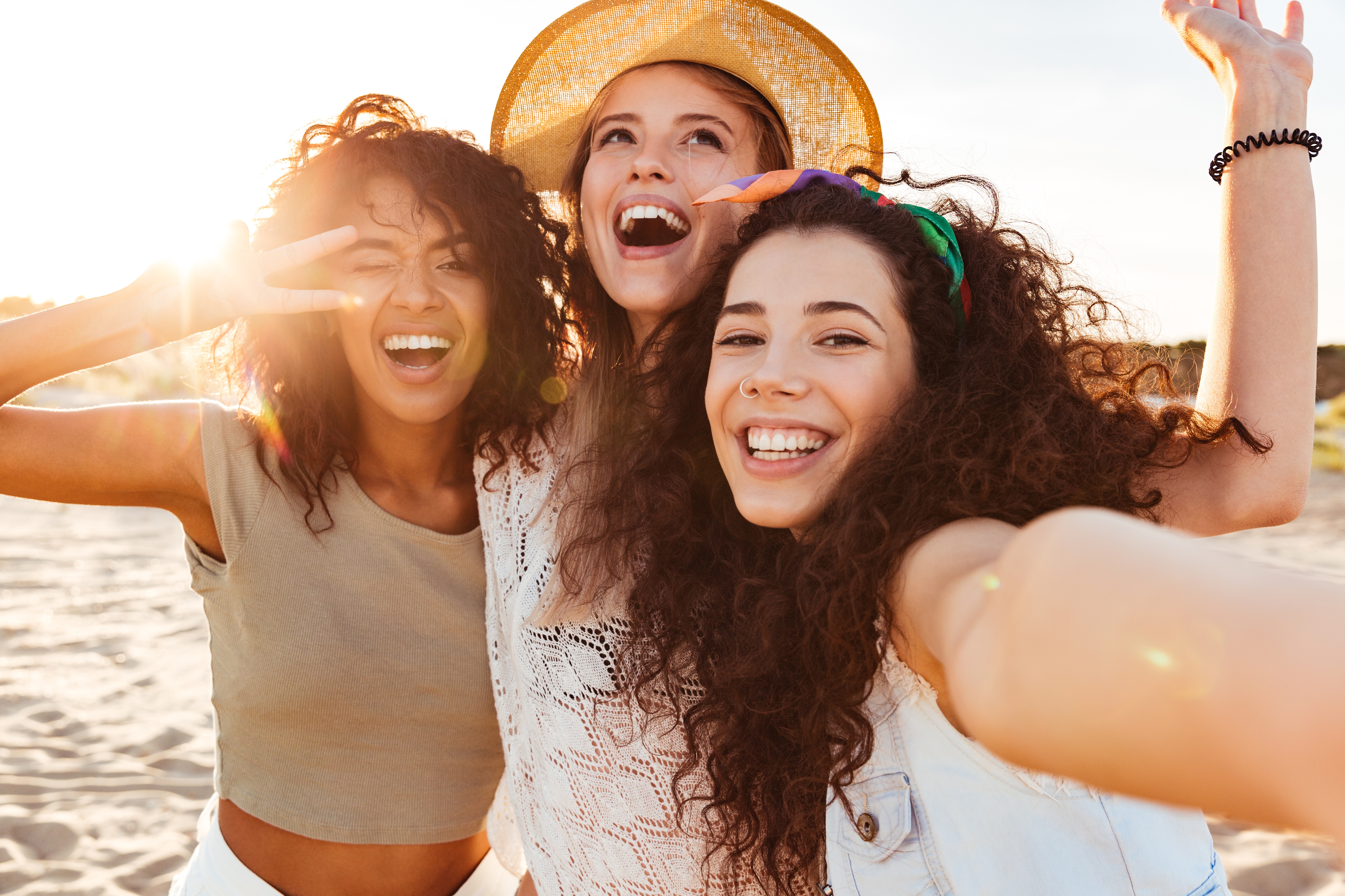 Friends Selfie T Mobile LP Image